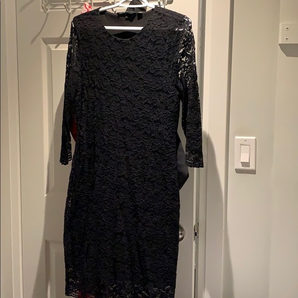 Black lace a line dress - Picture 1 of 2